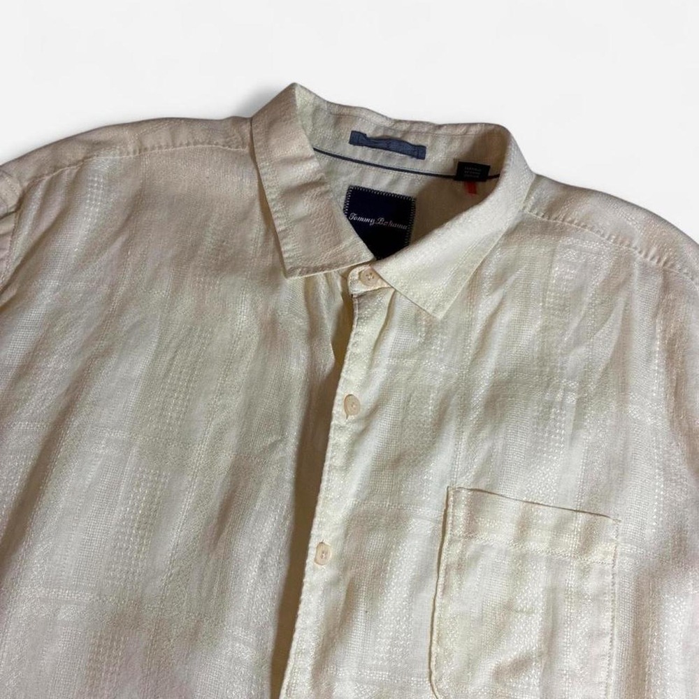 Tommy Bahama men's 3X 100% Linen Cream button up shirt with a relaxed fit